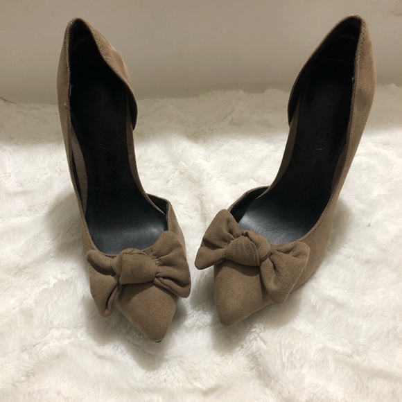 Wild Diva brown faux suede closed toe heels - Picture 4 of 5